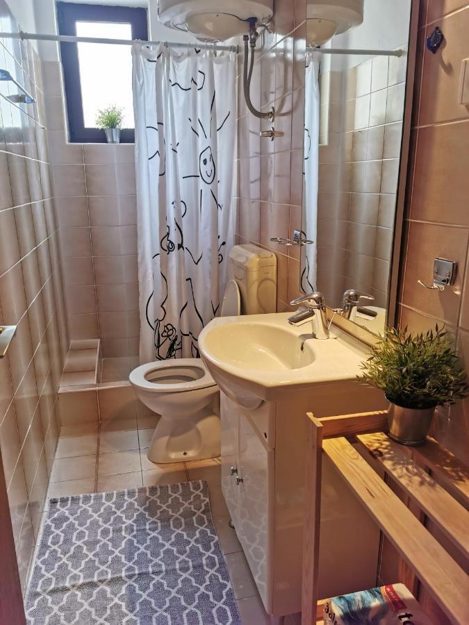 Apartments Lucia Паг Экстерьер фото