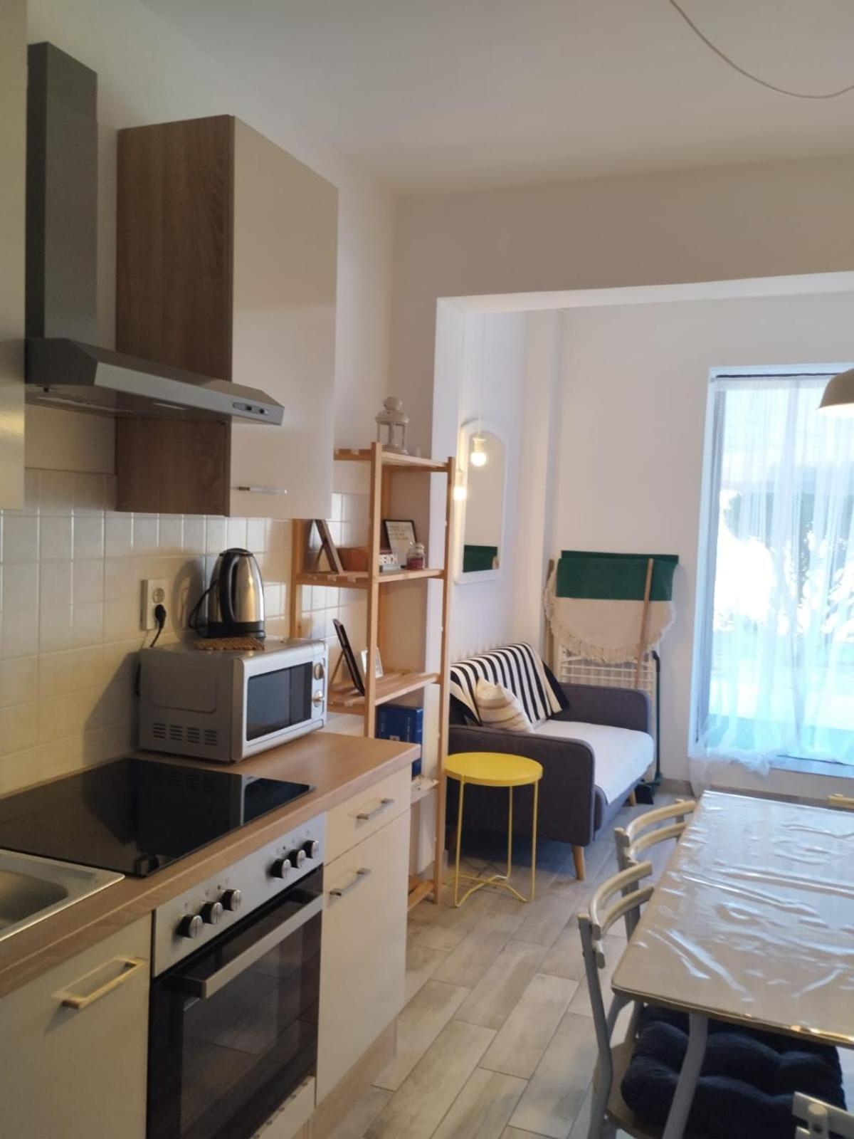 Apartments Lucia Паг Экстерьер фото
